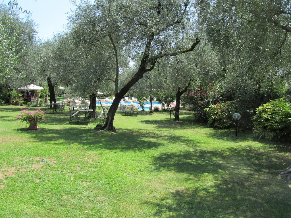 Borgo Antico Apartments Toscolano Maderno Buitenkant foto
