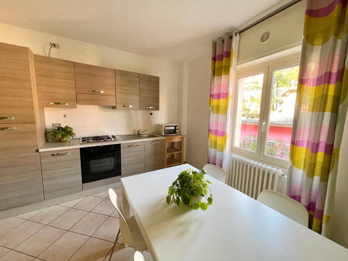 Borgo Antico Apartments Toscolano Maderno Buitenkant foto