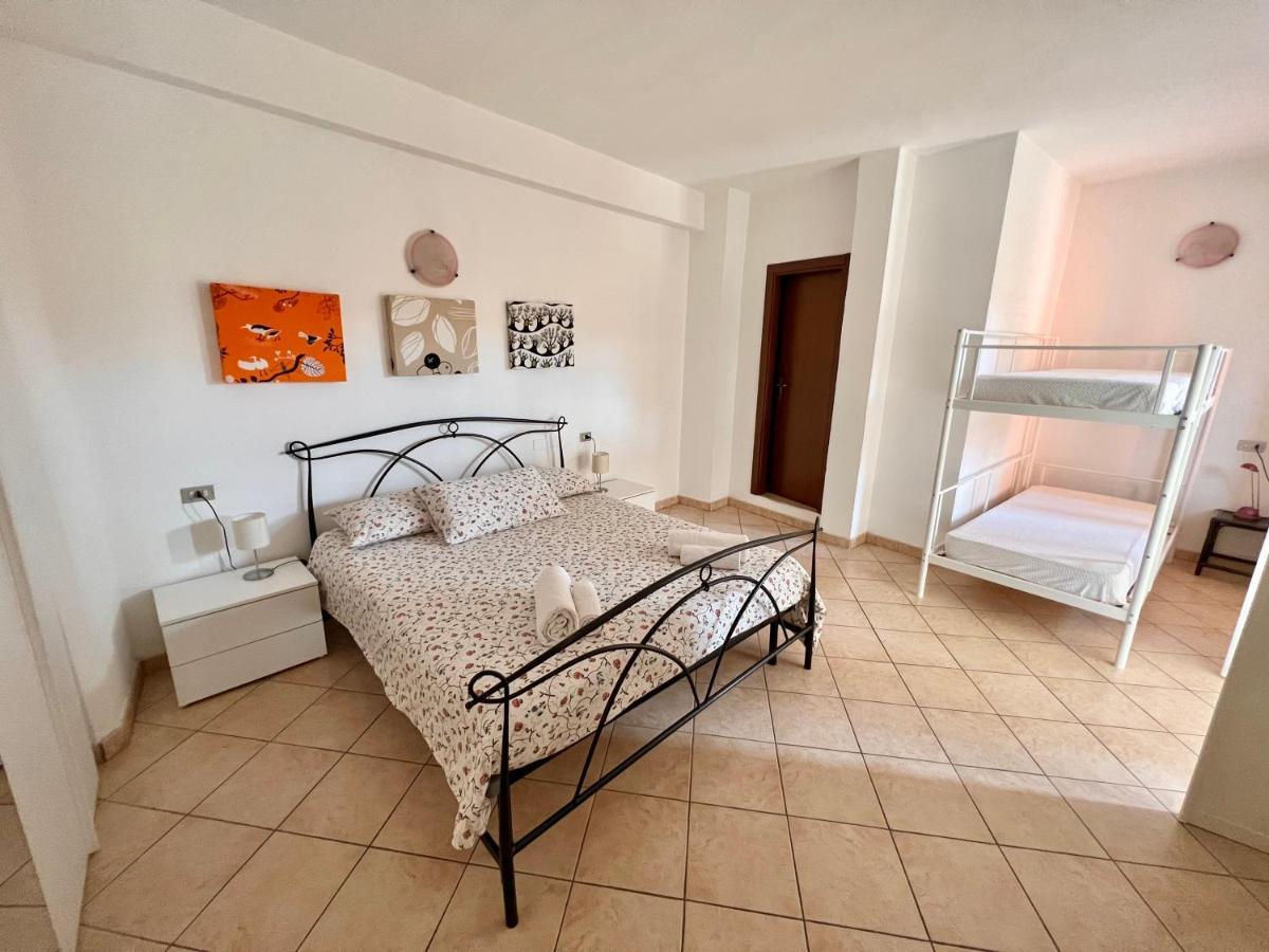 Borgo Antico Apartments Toscolano Maderno Buitenkant foto