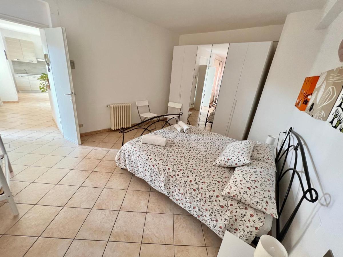 Borgo Antico Apartments Toscolano Maderno Buitenkant foto