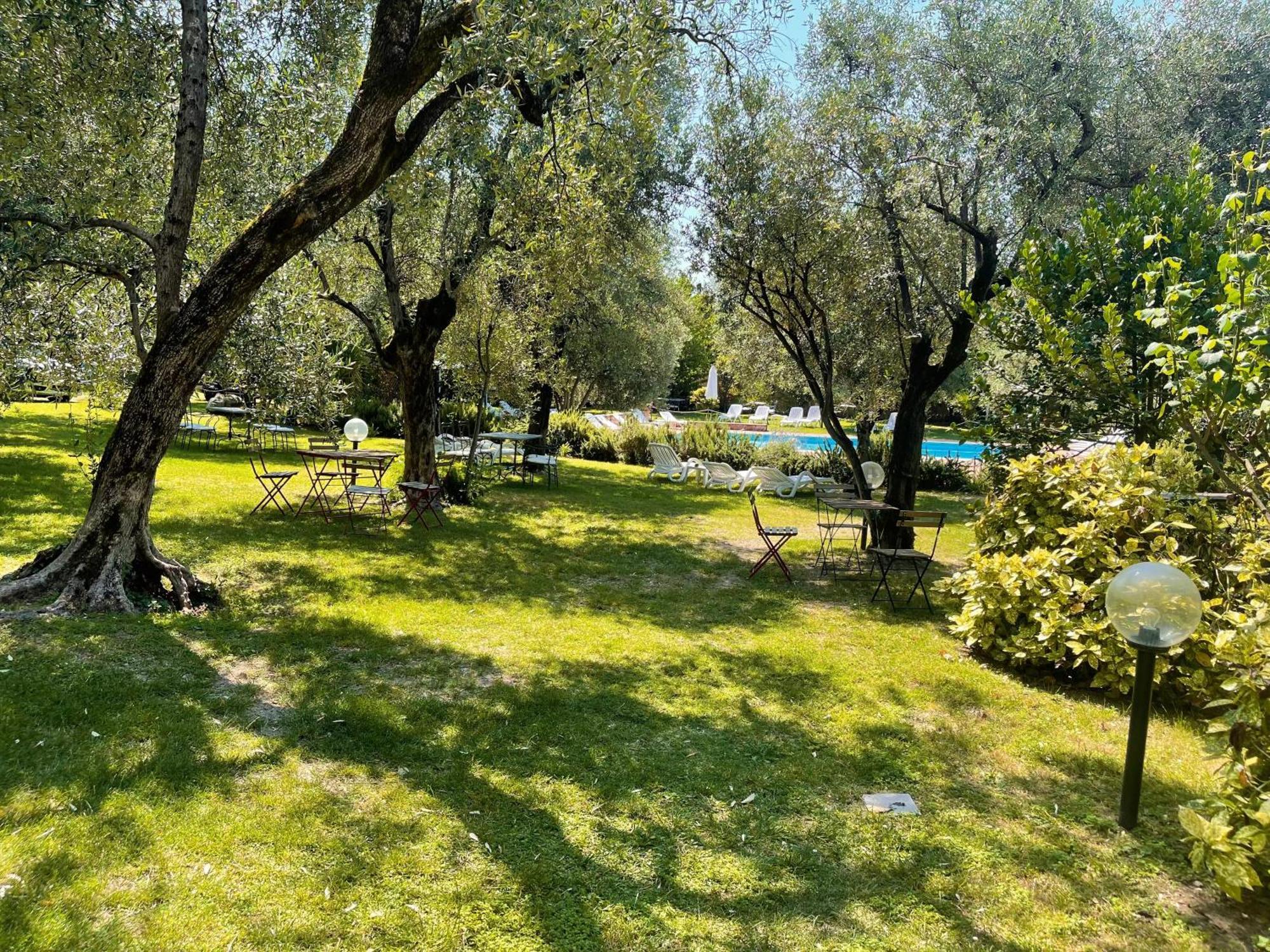Borgo Antico Apartments Toscolano Maderno Buitenkant foto